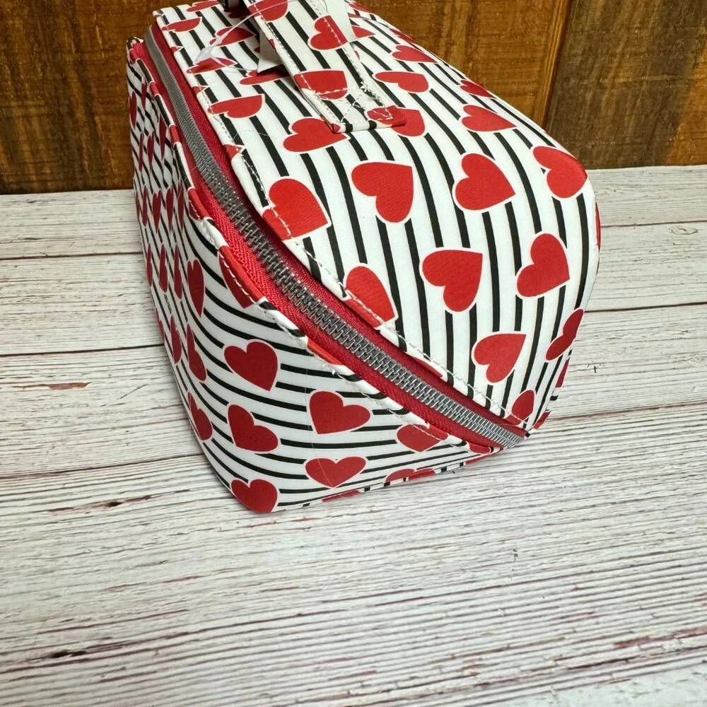 Stella & Max Zip Around Travel Case – Heart Stripe - Picture 2 of 5